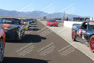 media/Nov-19-2022-Speed Ventures (Sat) [[eb5c8f9508]]/Around the Pits/Pre Grid Race Group/